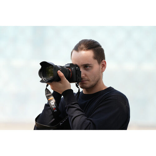 Sony a7R V Mirrorless Camera – 61MP Full-Frame, 8K Video, AI Autofocus