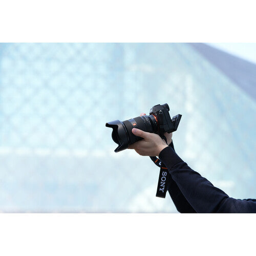 Sony a7R V Mirrorless Camera – 61MP Full-Frame, 8K Video, AI Autofocus