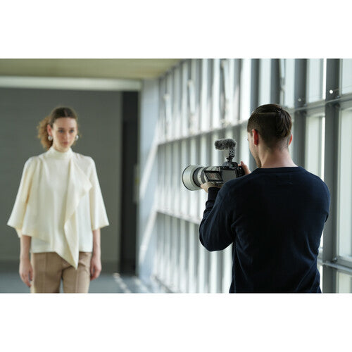 Sony a7R V Mirrorless Camera – 61MP Full-Frame, 8K Video, AI Autofocus