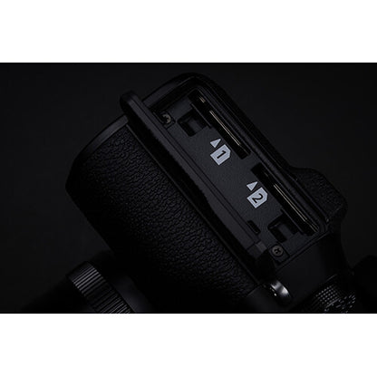 FUJIFILM X-T5 Mirrorless Camera (Black)