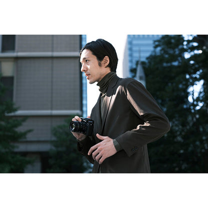 FUJIFILM X-T5 Mirrorless Camera (Black)